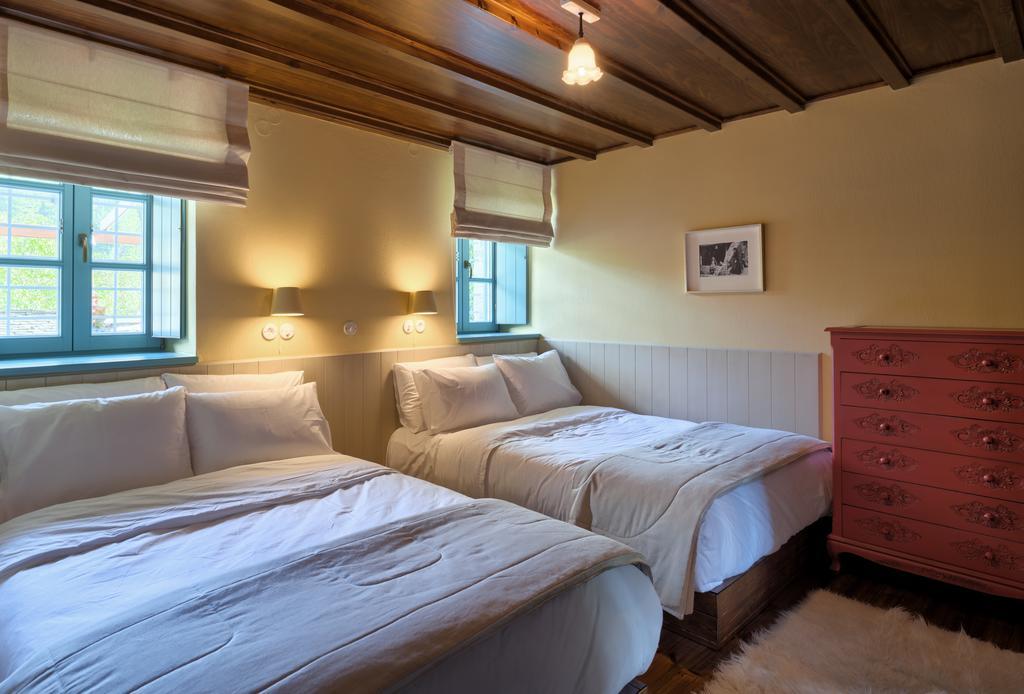Virginia Hotel Asprangeloi Phòng bức ảnh
