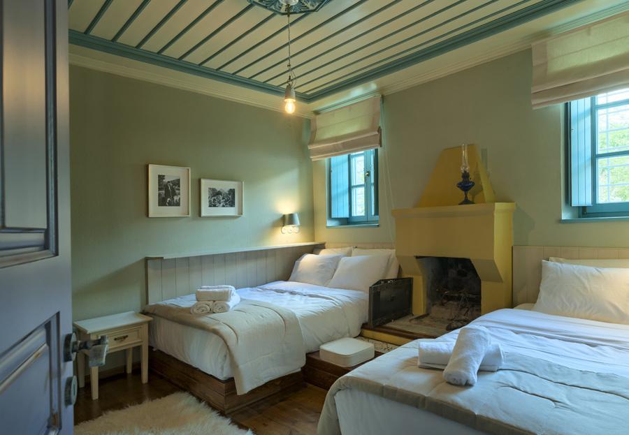 Virginia Hotel Asprangeloi Phòng bức ảnh